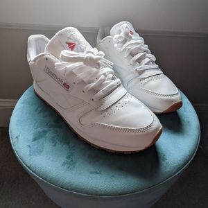 Women's Reebok Classic Leather Athletic Shoe - White/Gum Size 9